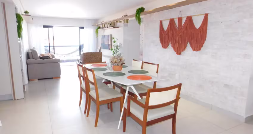 Apartamento com 3 suítes em camboinha, a 50 metros do mar !