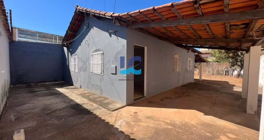 Casa para Venda em Valparaíso de Goiás, Parque Esplanada III, 3 dormitórios, 1 banheiro, 2 vagas