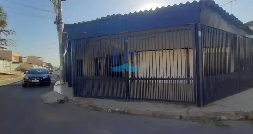 Casa para Venda em Brasília, Samambaia Norte (Samambaia), 3 dormitórios, 1 suíte, 3 banheiros, 4 vagas