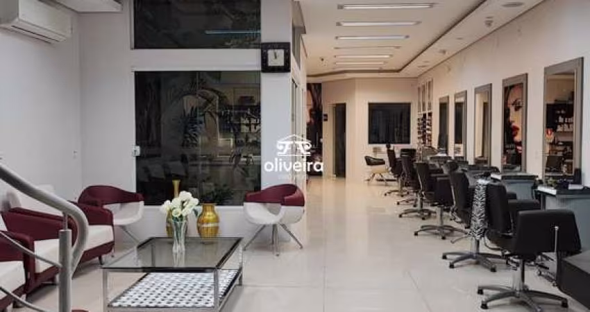 Prédio de Uso Misto - Comercial / Espaço livre / Apto semimobiliado
