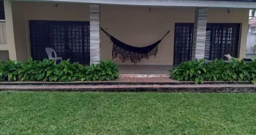 Casa para venda tem 400 metros quadrados com 3 quartos em Apipucos - Recife - Pernambuco