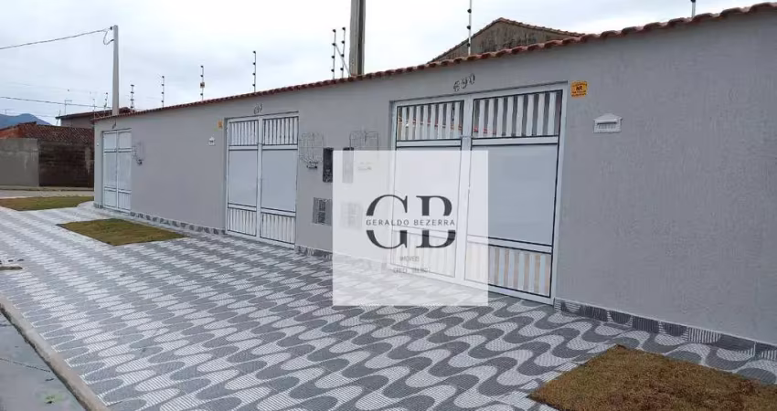 Casa com 2 dormitórios à venda por R$ 320.000 - Plataforma - Mongaguá/SP