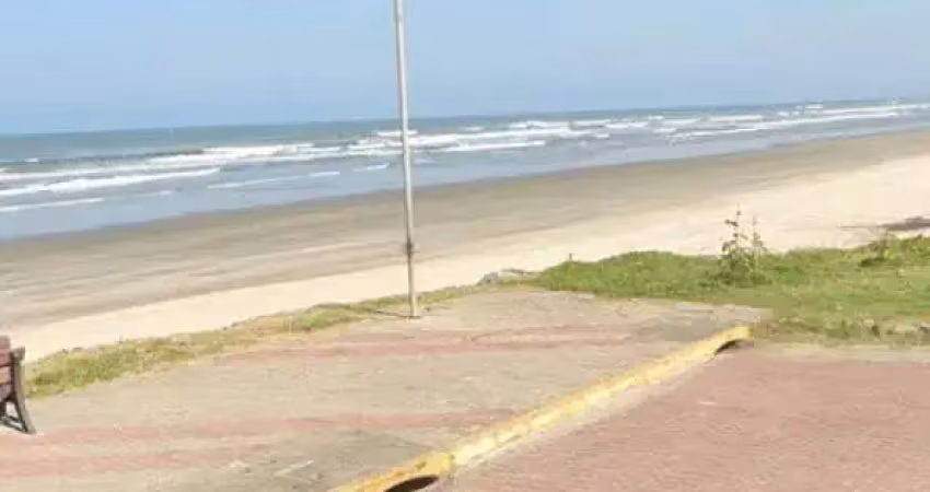 Casa à venda em Laranjeiras, Itanhaém 