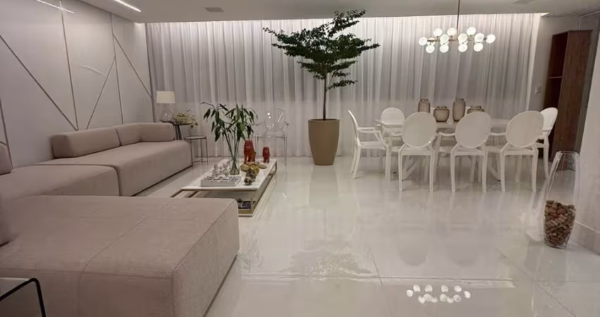 Cobertura toda Reformada em Boa Viagem - 260 m2