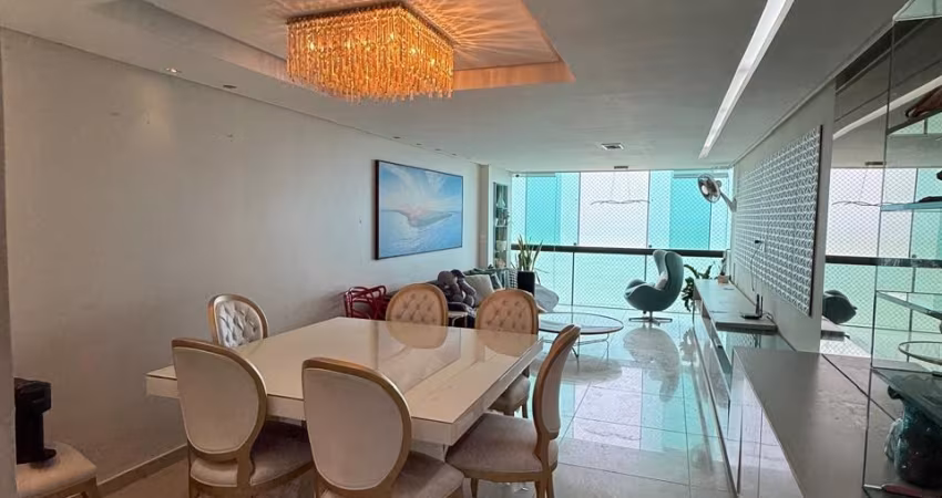 Apartamento avenida Boa Viagem - 128 m2 - todo reformado