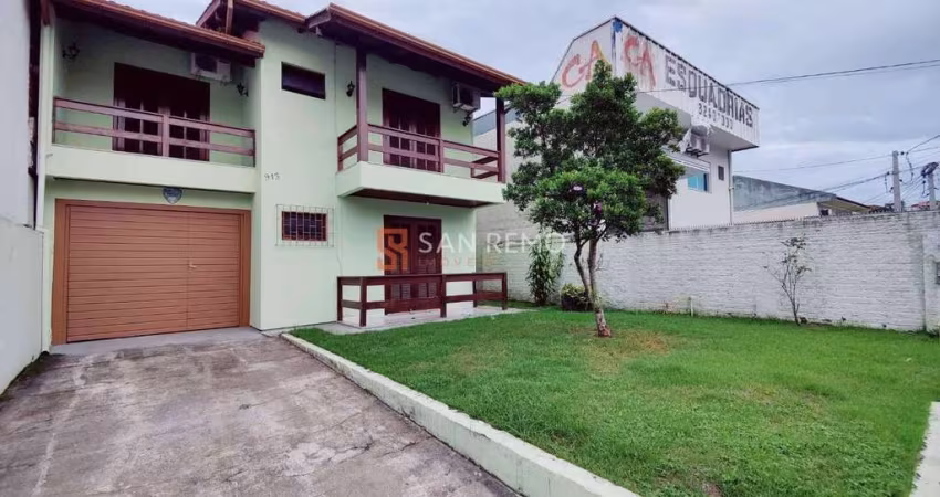 Casa com 3 quartos à venda na Rua Eugênio Portela, 913, Barreiros, São José