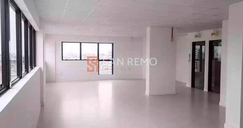 Sala comercial com 3 salas para alugar na Rua Irmãos Vieira, 967, Campinas, São José