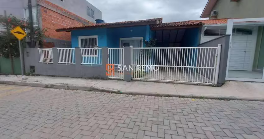 Casa com 2 quartos para alugar na Servidão Emília Custódia Vieira, 137, Rio Tavares, Florianópolis