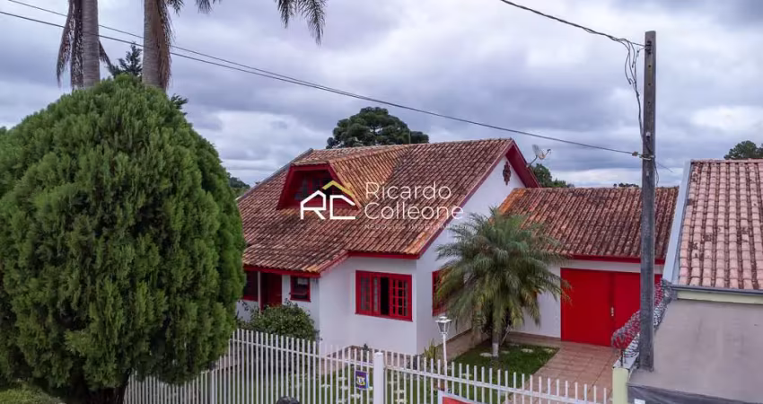 Casa Padrão 180m2, 03 Quartos, 01 Suíte, 05 Vagas.