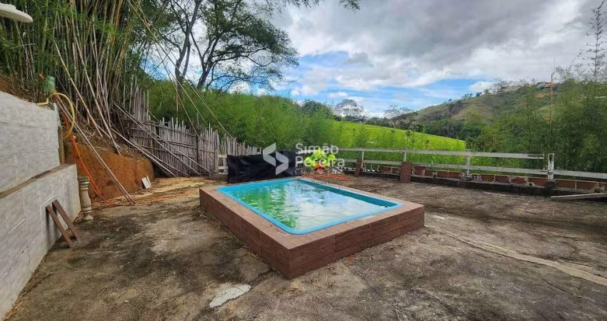 Casa para venda em terreno de 680 m² com 4 quartos em Simão Pereira - MG