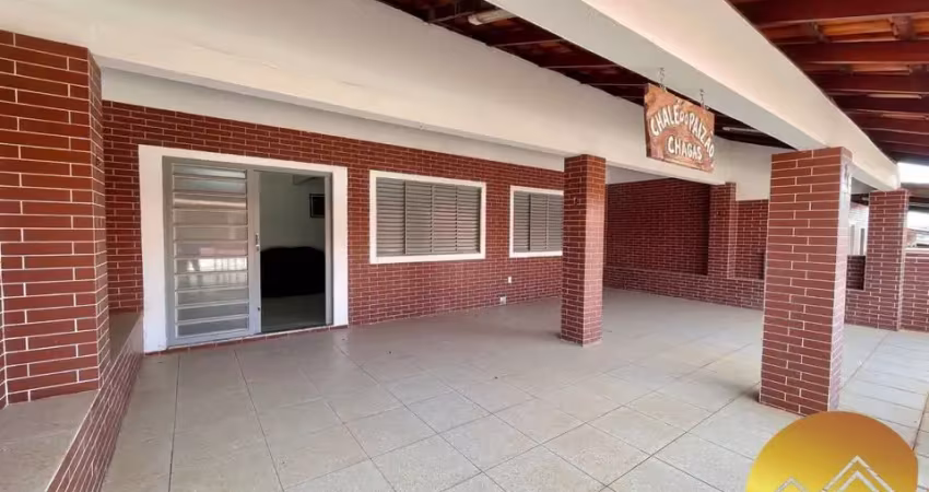 Chalé todo na laje em caldas novas, 3 quartos, 1 suíte, mobiliado