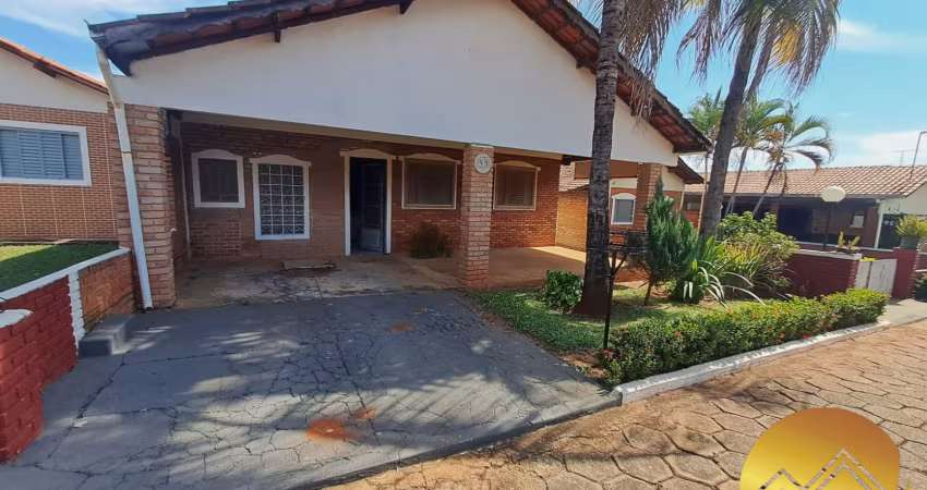 Oportunidade! baixamos o valor! chalé em caldas novas, condomínio bem localizado próximo ao assaí