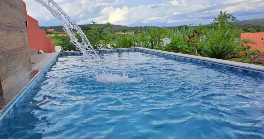 Sobrado de alto padrão no condomínio marinas di caldas, 4q, 2 suítes, piscina, energia solar