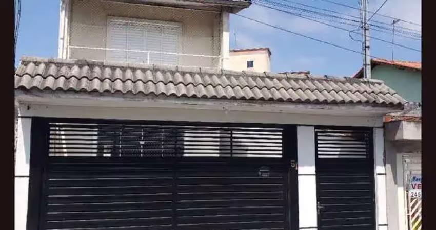 Sobrado 03 dorms (01 suíte) 200 m2 área construida garagem 8 carros