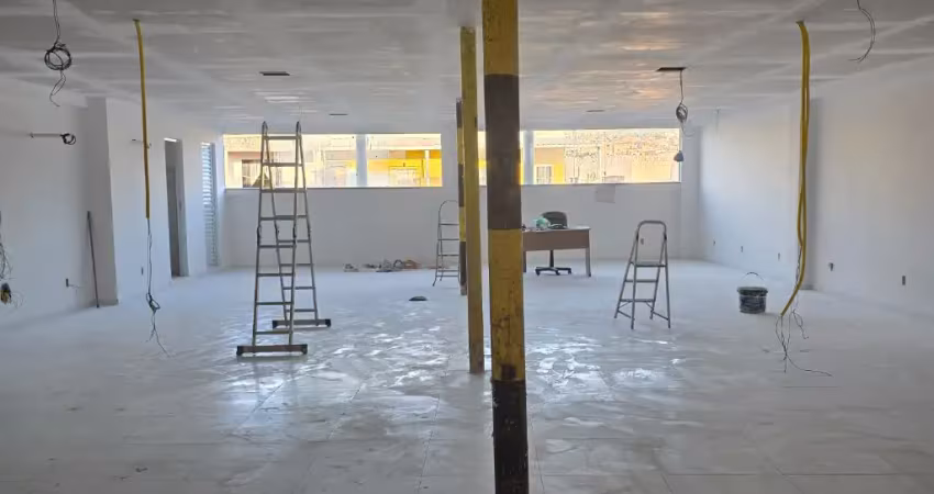 Sala comercial com 1 sala para alugar na Avenida Afrânio Peixoto, 79 b, Paripe, Salvador