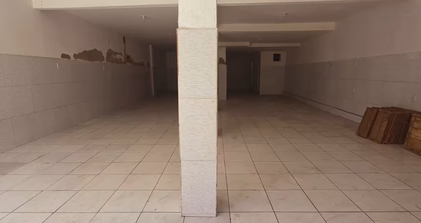 Barracão / Galpão / Depósito com 1 sala para alugar na Rua Doutor Eduardo Dotto, Paripe, Salvador