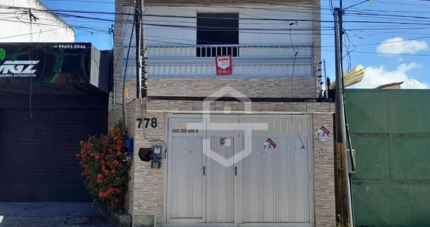 Casa com 4 dormitórios para alugar, 200 m² por R$ 2.500,00/mês - Montese - Fortaleza/CE