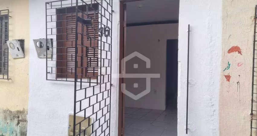 Village com 2 dormitórios para alugar, 31 m² por R$ 640,00/mês - Rodolfo Teófilo - Fortaleza/CE