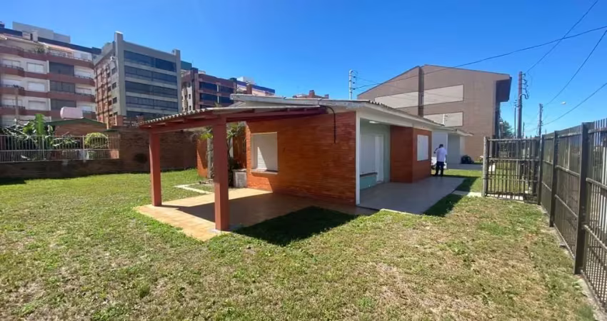 Casa com 3 quartos para alugar na Avenida Paraguassu, 1259, Centro, Capão da Canoa
