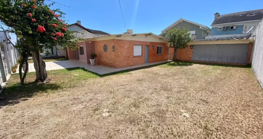 Casa com 5 dormitórios na av. beira mar de capão da canoa