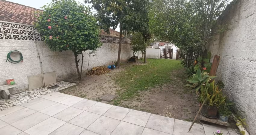 Casa á venda no balneário Ipanema