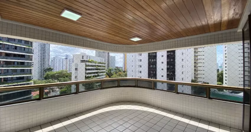 Apartamento de alto padrão na jaqueira com 196m² | 4 quartos | 4 banheiros + 3 vagas cobertas