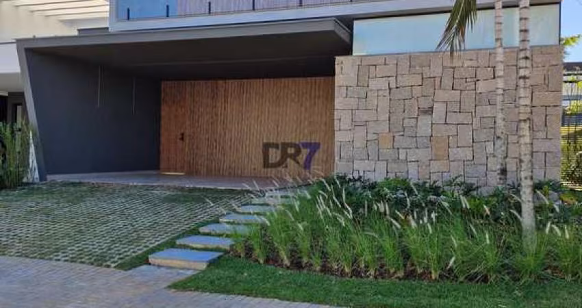 Magnífico sobrado com piscina deslumbrante  e fogo de chão!