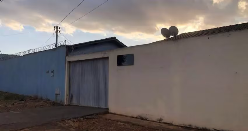 Casa com 2 quartos à venda na JP 13, 17, Jardim Primavera 1ª Etapa, Anápolis