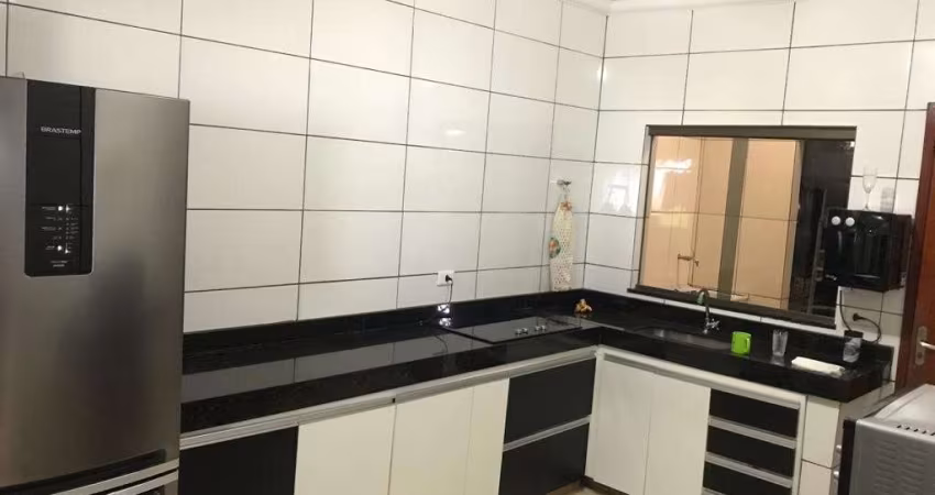 Casa com 3 quartos à venda na 3, 1000, Itamaraty 2ª Etapa, Anápolis