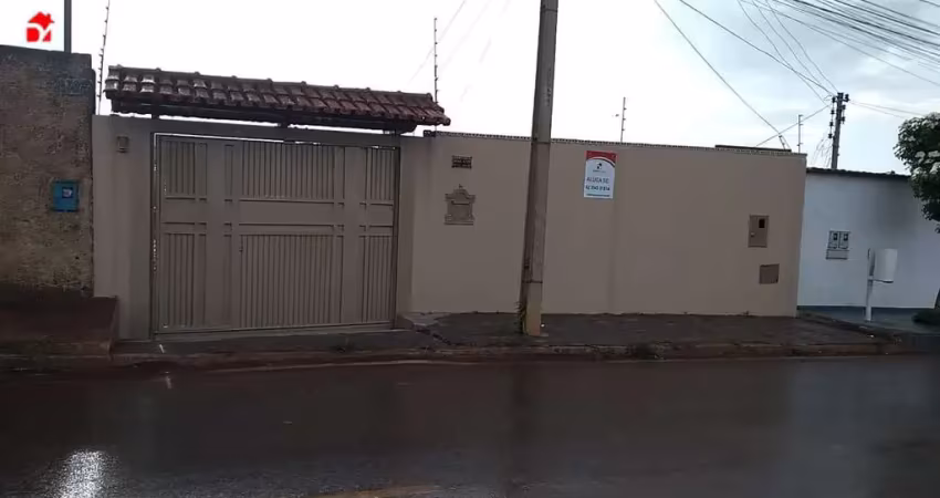 Casa com 4 quartos para alugar na Presidente Vargas, 22, Vila Goiás, Anápolis