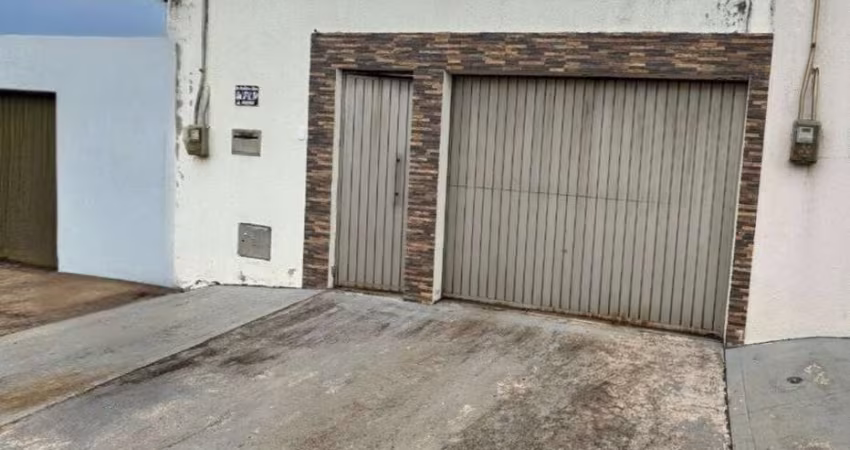 Casa com 3 quartos para alugar na República do Líbano, 30, Jardim Ibirapuera, Anápolis