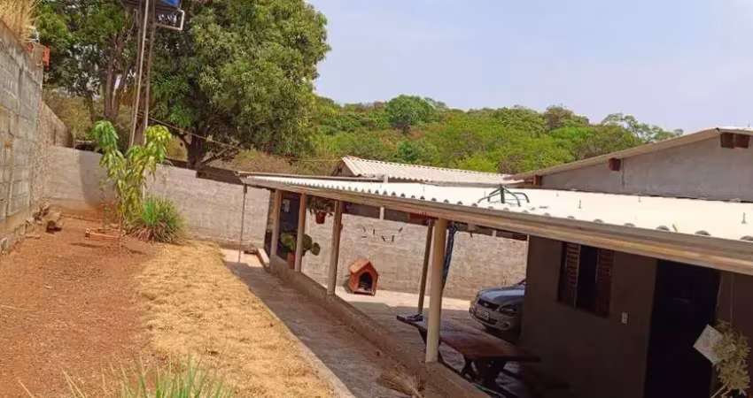 Casa com 5 quartos à venda na Débora da Cunha, 300, Residencial Arco-Íris, Anápolis