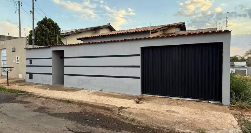 Casa com 3 quartos para alugar na Lucas Ribeiro Alves, Quadra, 04, Residencial Buritis, Anápolis