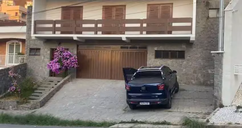 Casa com 4 quartos para alugar no Jardim Del Rey, Poços de Caldas 