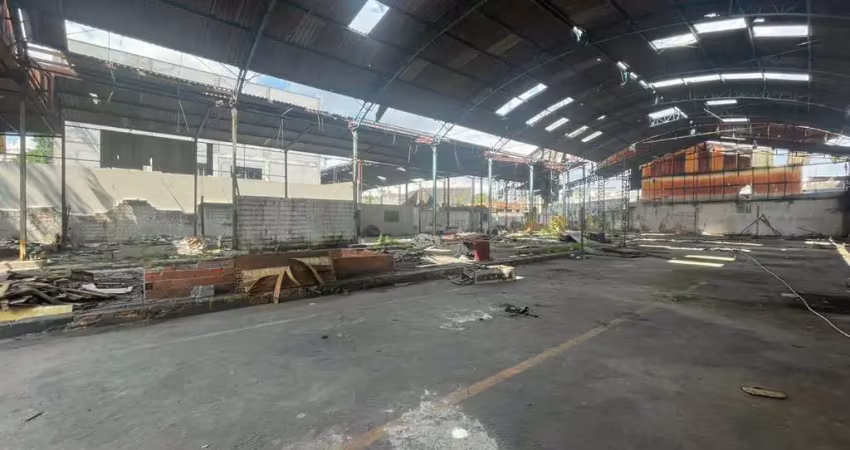 Barracão / Galpão / Depósito à venda na Avenida Tenente Amaro Felicíssimo da Silveira, 63, Parque Novo Mundo, São Paulo