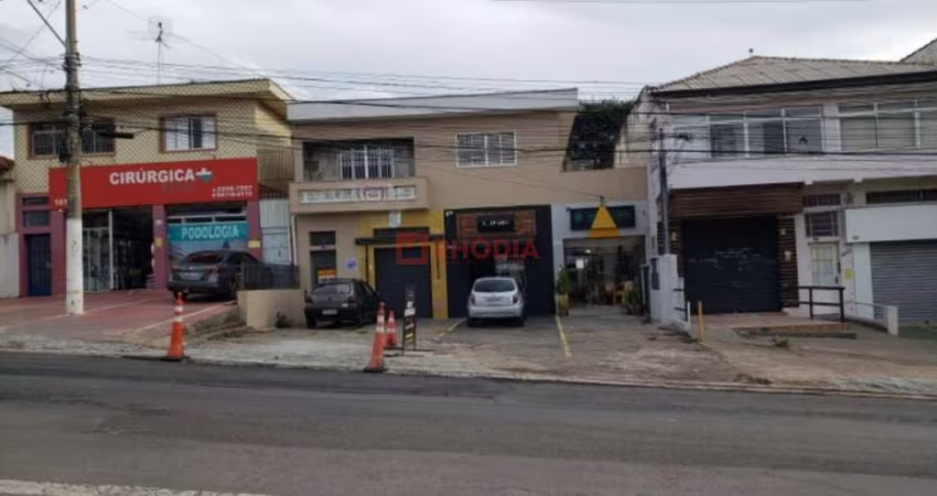 Prédio Comercial ou Residencial para venda situado na Zona Norte.