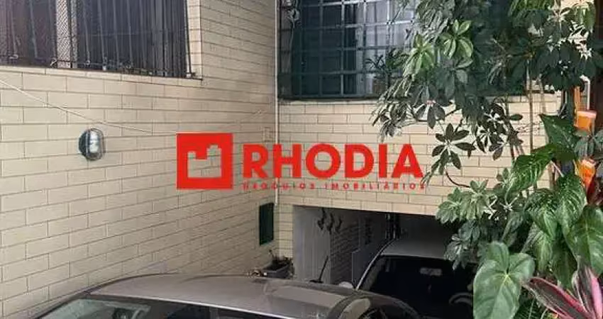 Sobrado à venda com 132m2 , com 03 dormitórios,02 banheiros , 02 vagas de garagem bairro vila medeiros zona norte sp