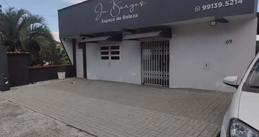Sala comercial com 3 salas à venda no Saguaçu, Joinville 