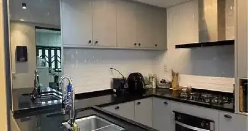 Casa Averbada com Piscina no Bairro Santo Antônio