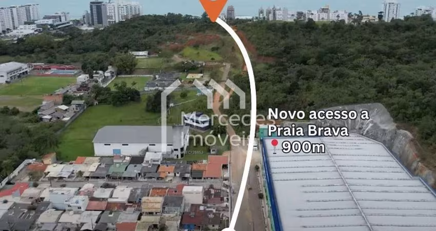 Casa com 1 suíte + 2  - 900 metros da praia à venda, 120 m² por R$ 850.000 - Praia Brava - Itajaí/S