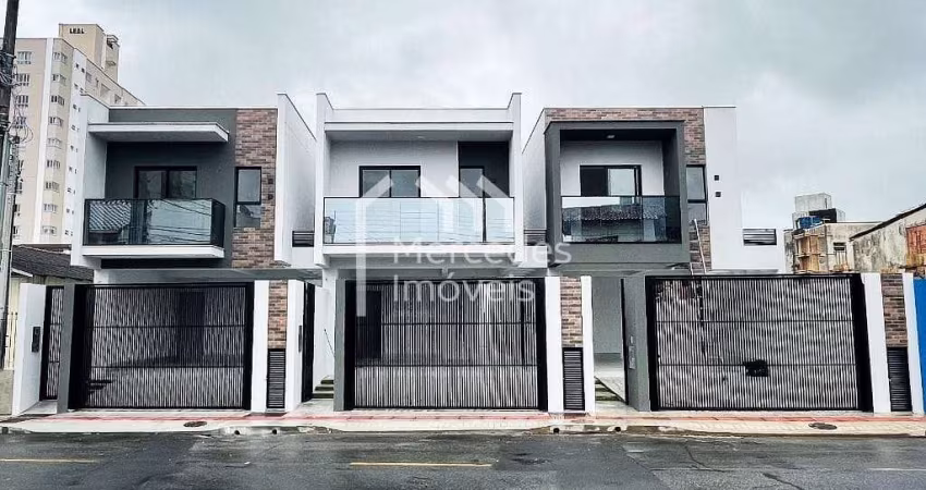 Sobrado com 3 suítes à venda, 155 m² por R$ 1.270.000 - Centro - Itajaí/SC