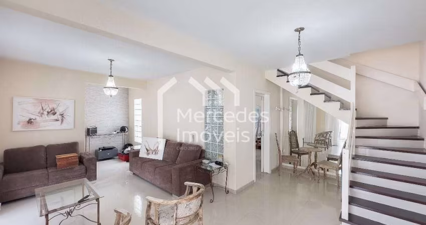 Casa semimobiliada  com 3 dormitórios à venda, 339 m² por R$ 1.900.000,00 - Fazenda - Itajaí/SC