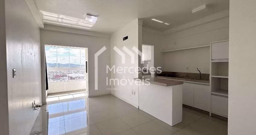 Apartamento semimobiliado com 1 suite + 1 dormitório à venda, 61 m² por R$ 730.000 - Vila Operária