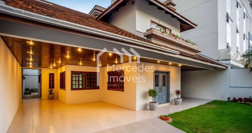 Casa com 3 pisos, 2 suítes + 2 dormitórios à venda, Centro, Itajaí, SC