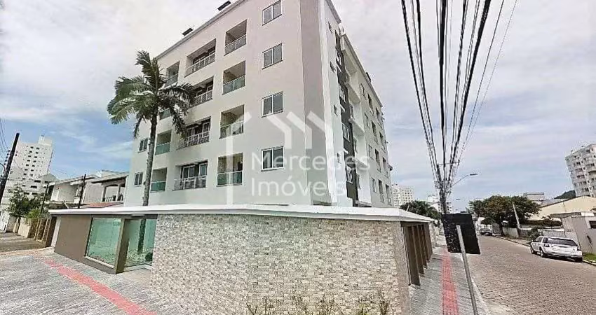 Apartamento com 2 dormitórios para alugar, 55 m² por r$ 2.543,93/mês - vila operária - itajaí/sc