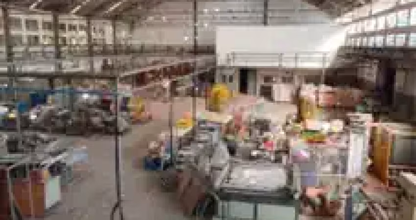 Alugo galpão de 3000m² na pavuna próximo dutra e l. vermelha