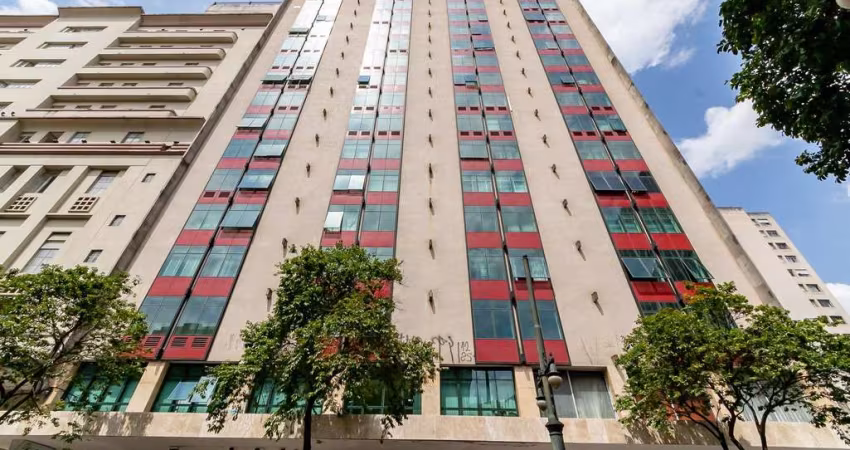 Ampla sala comercial à venda no Coração de Curitiba - PR