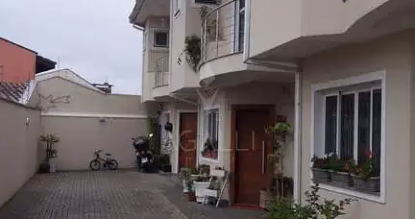 Casa com 3 quartos à venda no Capão Raso, Curitiba 