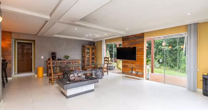 Sobrado com 5 dormitórios à venda,355.53 m , santa cândida, curitiba - pr