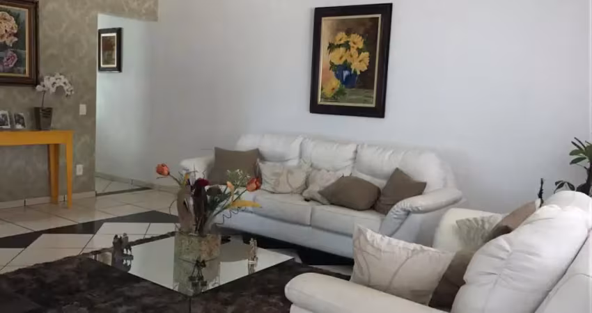 Vende-se sobrado no jd. satélite de 3 dormitórios - sjc